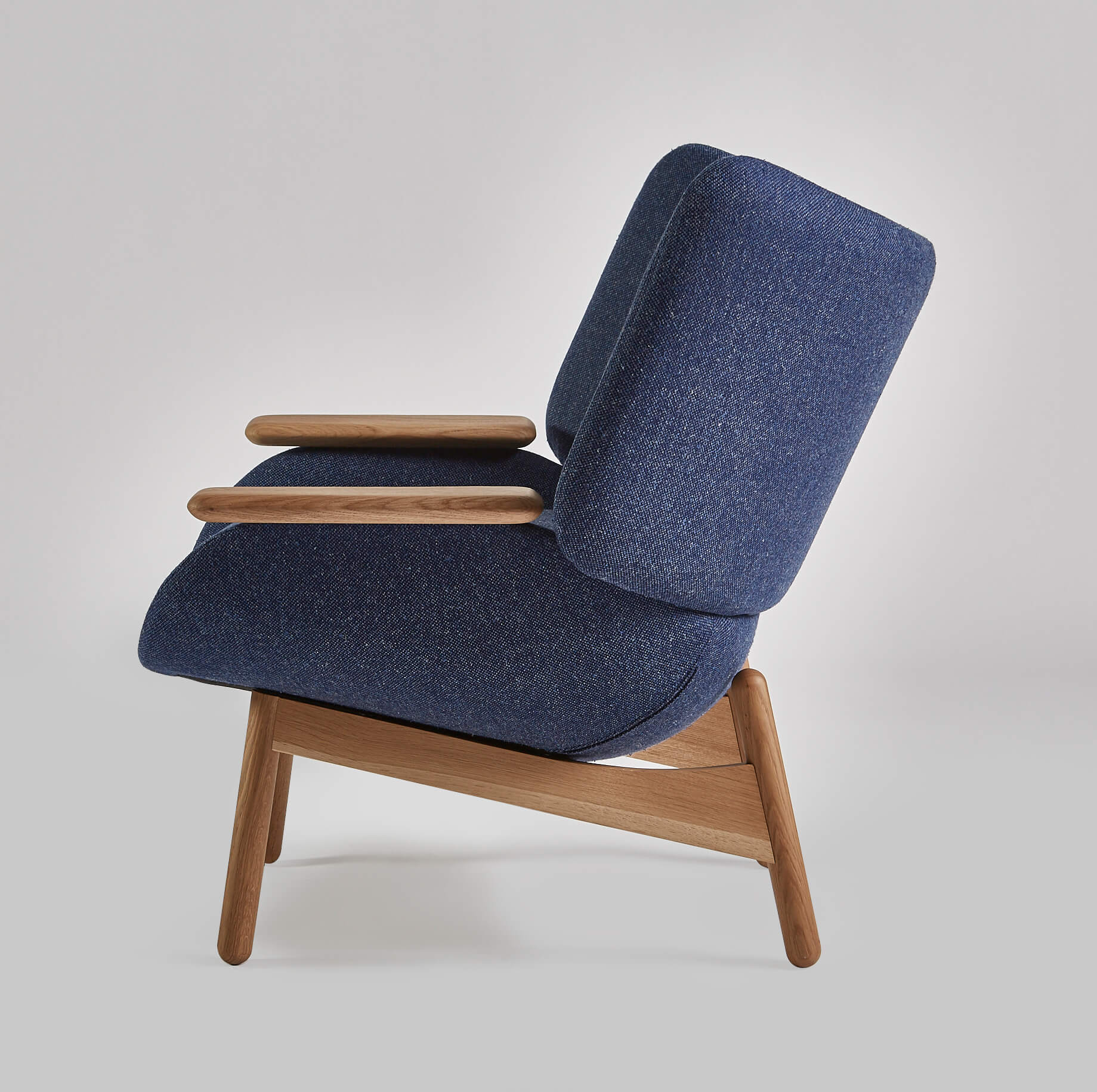 Camira 2811924992 (R)
